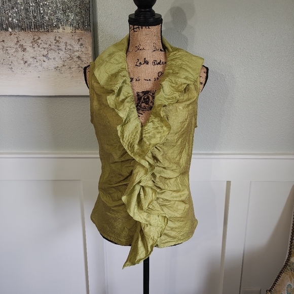 Farinaz Taghavi Tops - Farinaz Taghari Elegant Green Ruffle sleeveless Blouse